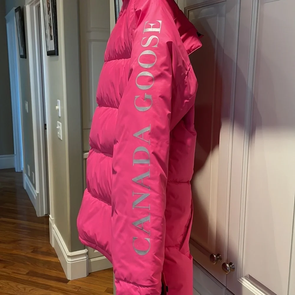 Limited Edition Canada Goose - Picture 7 of 9